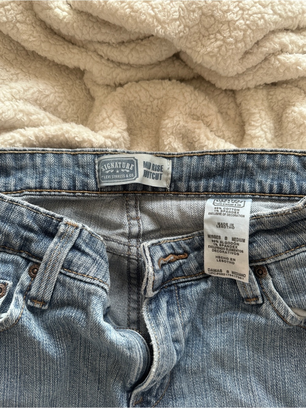 Signature by Levi Strauss Mid Rise Boycut Jeans - Light Blue Denim